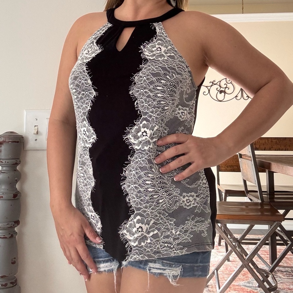 Cable & Gauge Gray and White Sleeveless Tank Top with Cut Out Fitted Design